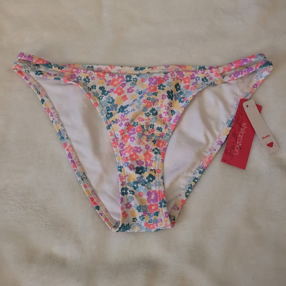 BNWT Floral Women's Bikini Bottom - Size Small